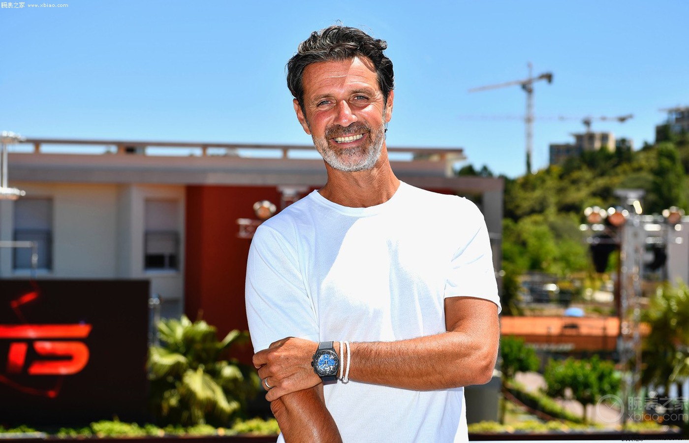 隆重举行 隆重举行