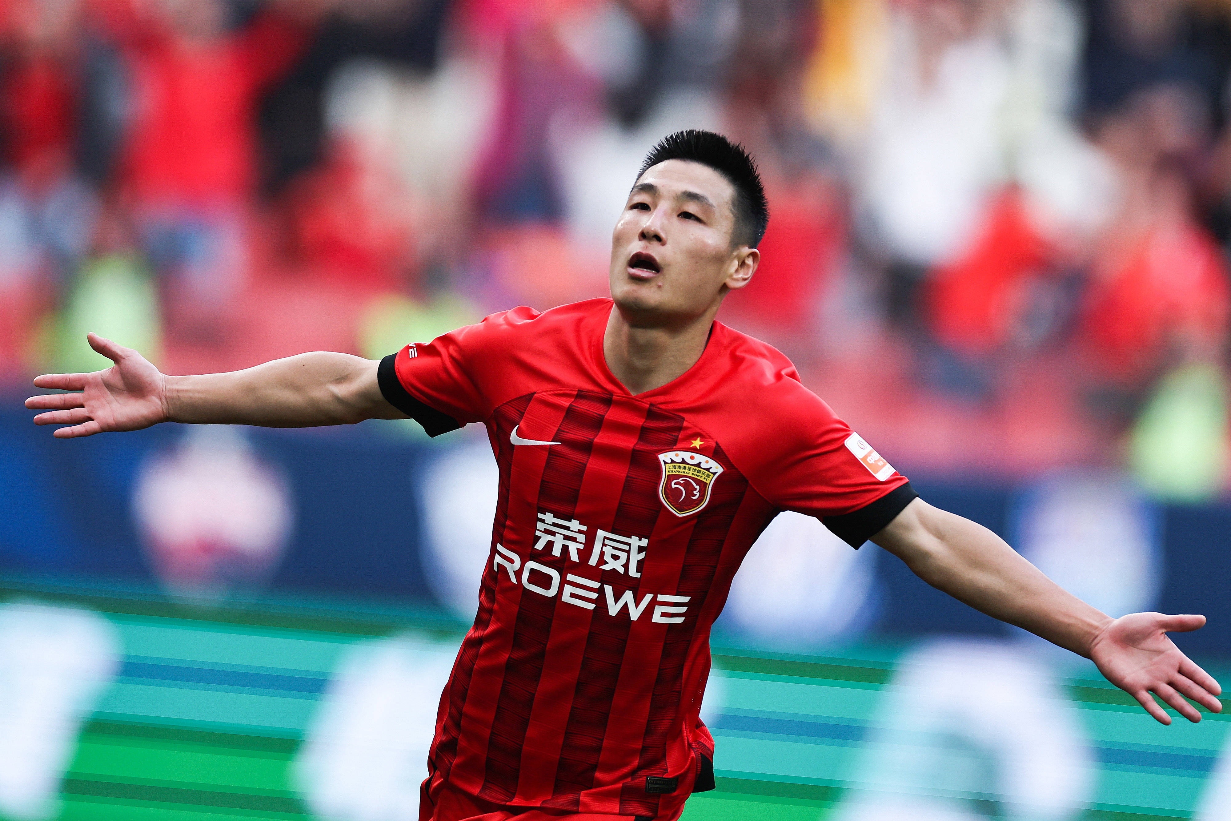 伊萨克破门 英格兰联赛杯纽卡斯尔击败利物浦夺冠.