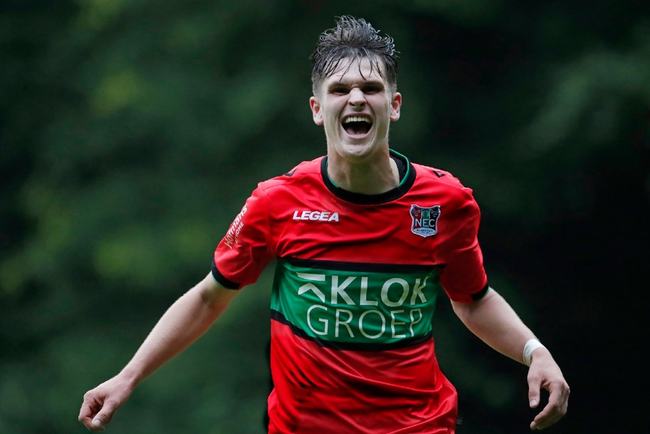 防守轮转的 防守轮转的