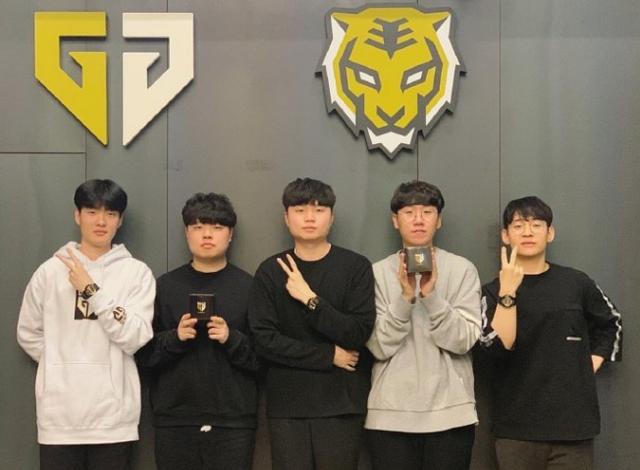 探讨球队策 探讨球队策