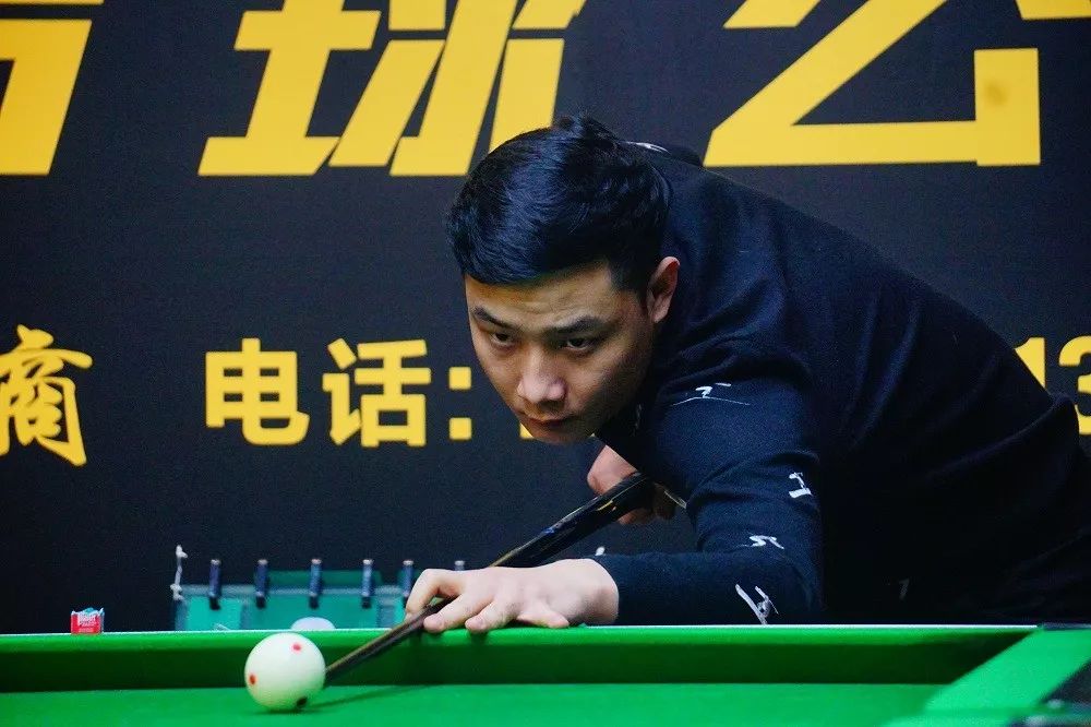 在决赛中脱 在决赛中脱